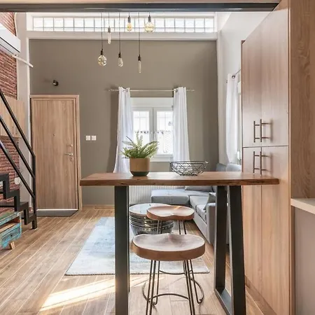 Industrial Loft Near Seaside W 200mbps * Θεσσαλονίκη