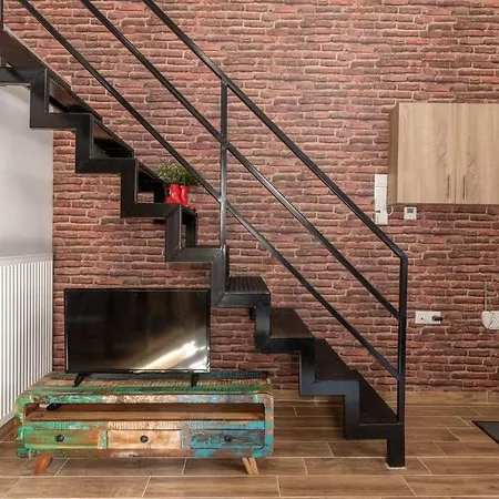 Industrial Loft Near Seaside W 200mbps Διαμέρισμα