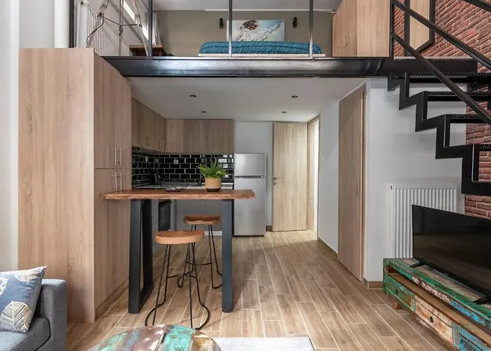 公寓 Namaste Industrial Loft Near Seaside 塞萨洛尼基