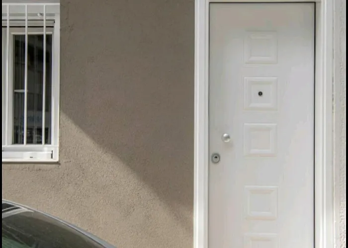 Namaste Industrial Loft Near Seaside 公寓