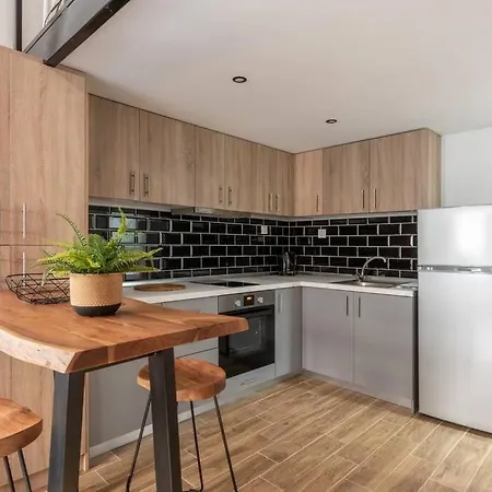 Namaste Industrial Loft Near Seaside Appartement *